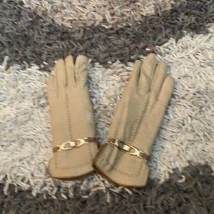 Aris vintage lined vinyl gloves slight rip on lining otherwise good cond L